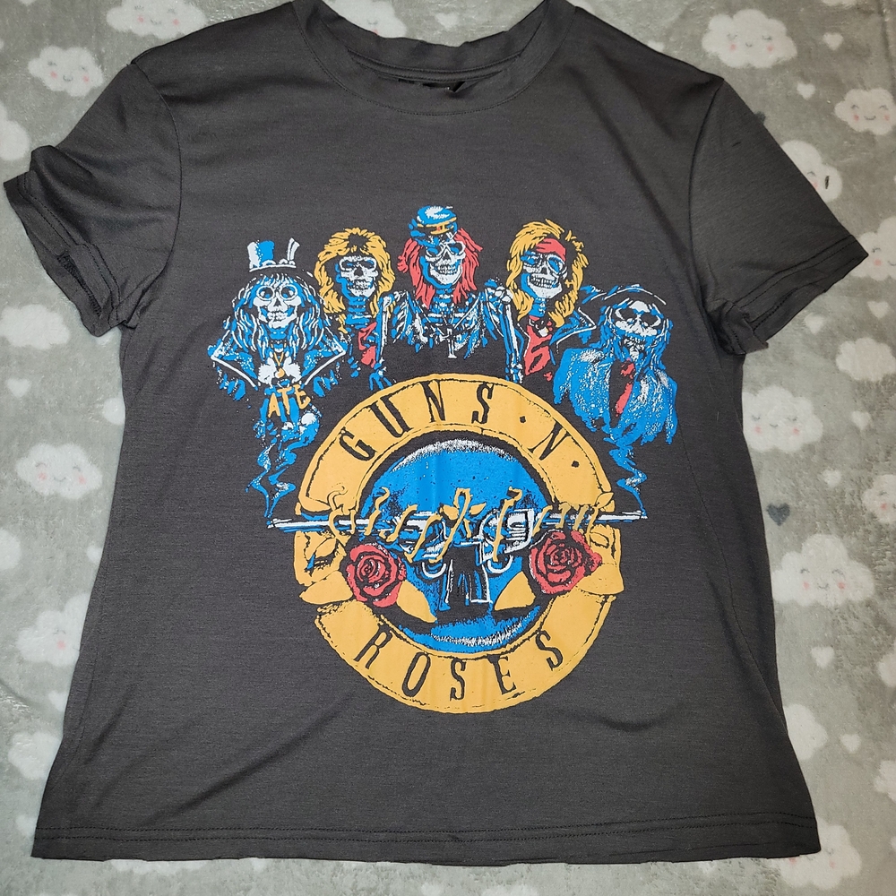 HAODUOYI Grey Guns & Roses Distressed Graphic Tee